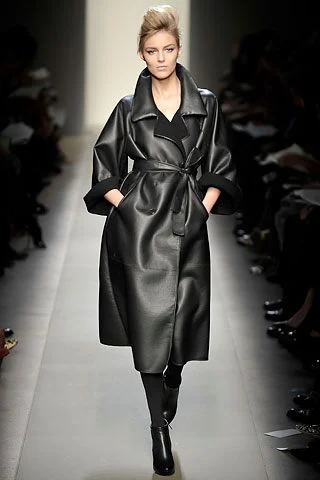 Look 16